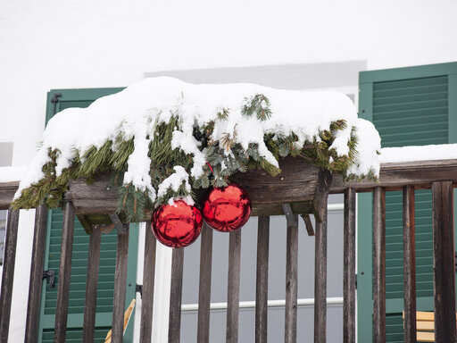 Weihnachtliche Dekoration im Huberhof