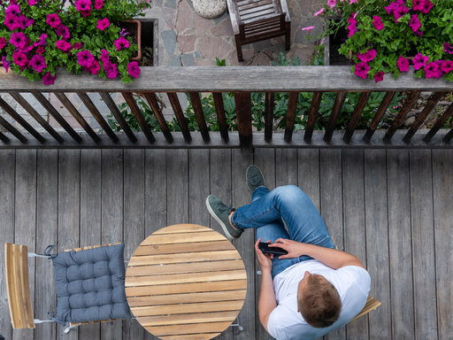 Ausblick vom Balkon auf die Umgebung von Meran