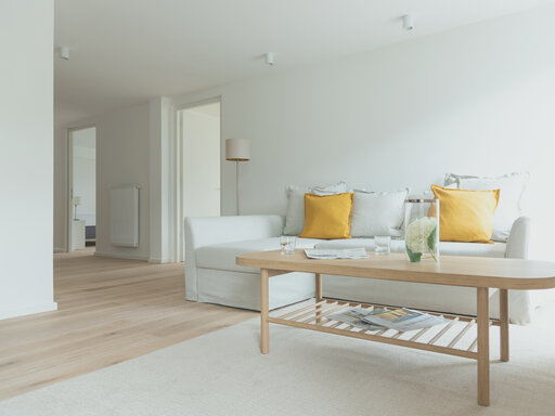 Geräumiges Wohnzimmer in der Ferienwohnung