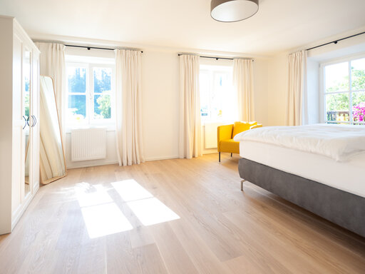 Huberhof bei Meran mit hellen Schlafzimmern