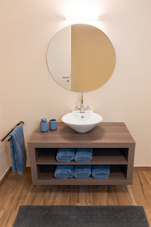 Wohnen mit modernem Badezimmer im Huberhof