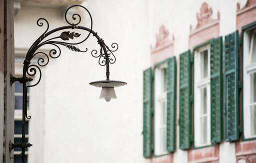 Meran mit Lauben und Therme